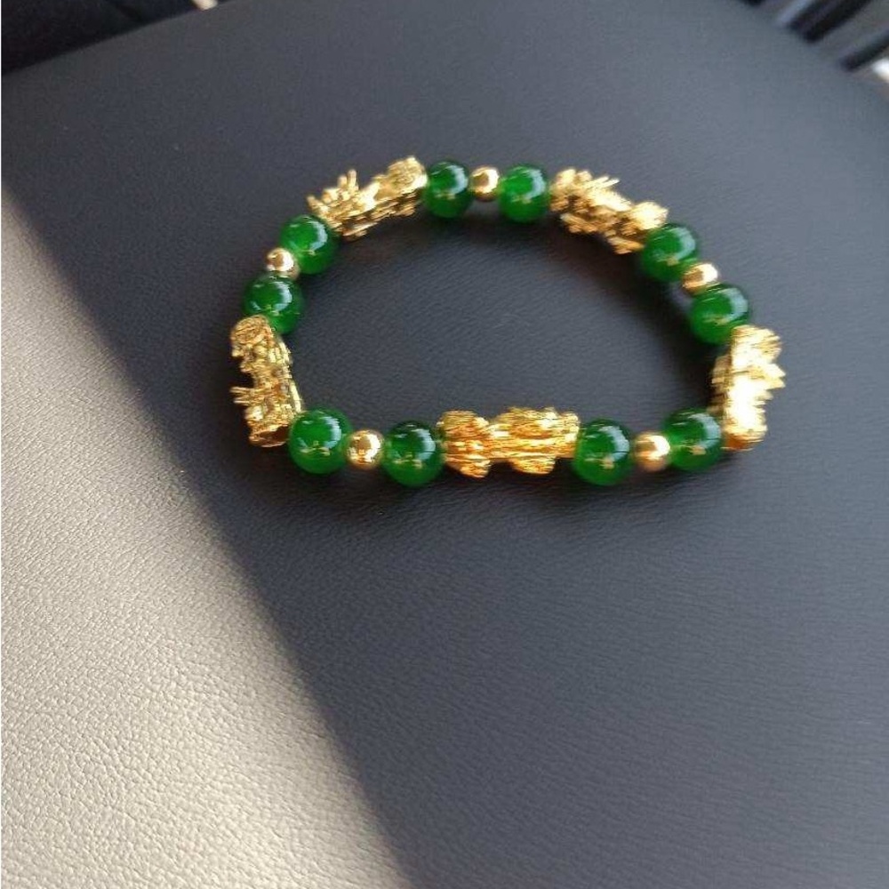 Goldsign Green and Gold Beaded Pixiu bracelet very nice.